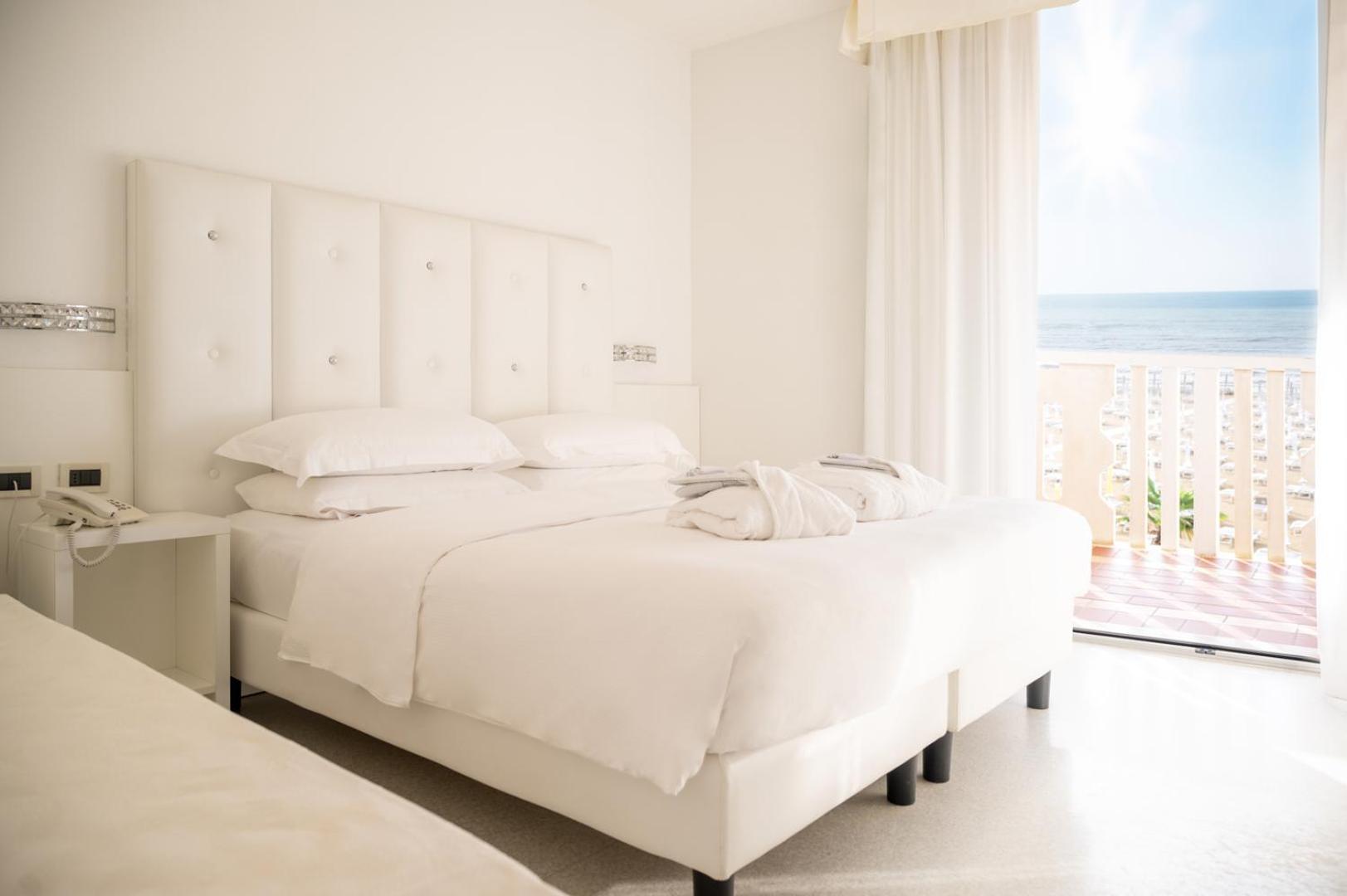 Hotel Savoy Caorle Exterior foto